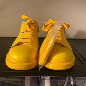 Alexander McQueen Larry sneaker